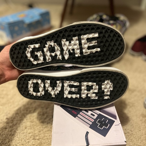 Vans x nintendo womens 7 limited edition - Picture 6 of 6